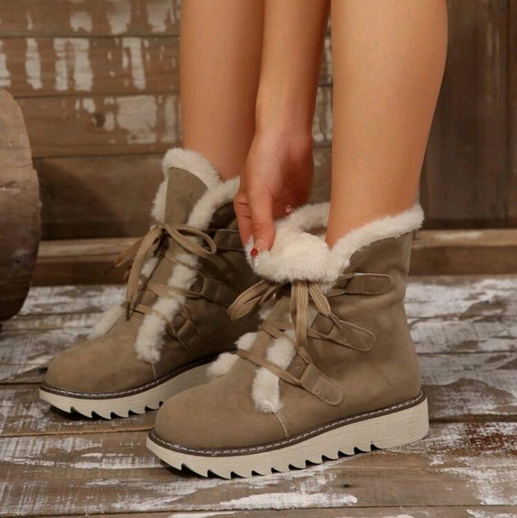 Faux Fur Snow Boots - Picture 2 of 16